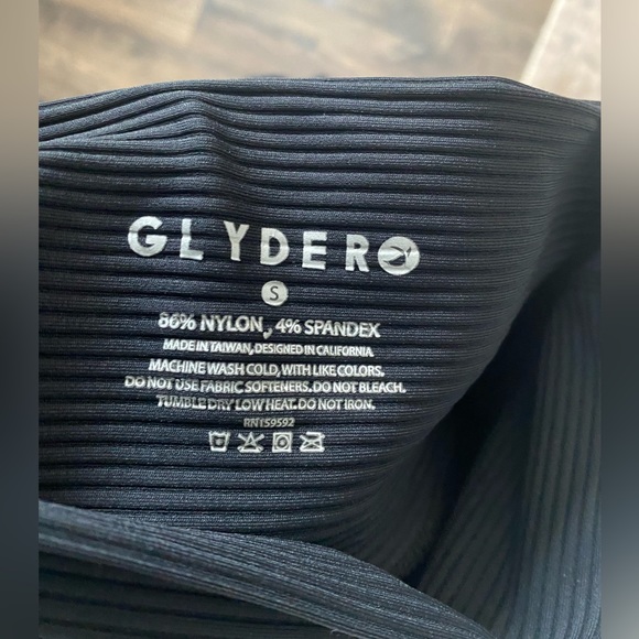 Ribbed cycle shorts - Picture 4 of 4